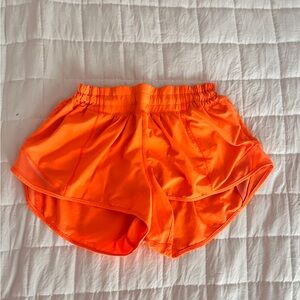 Lululemon Hotty Hot Shorts 2.5 Inch